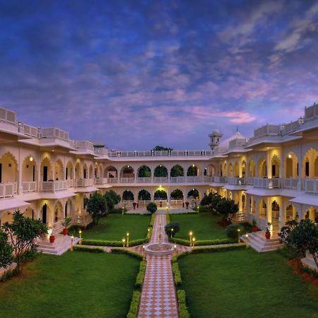 Anuraga Palace Савай-Мадгопур Екстер'єр фото